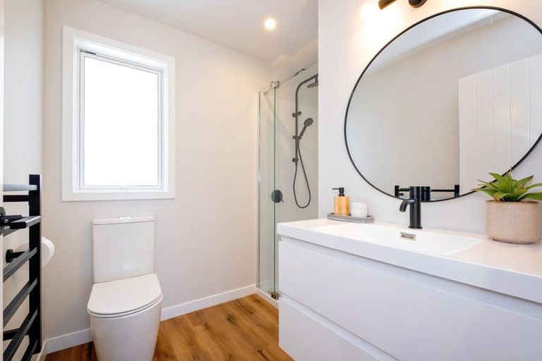 Photo of property in 12 George Yee Place, Taradale, 4112