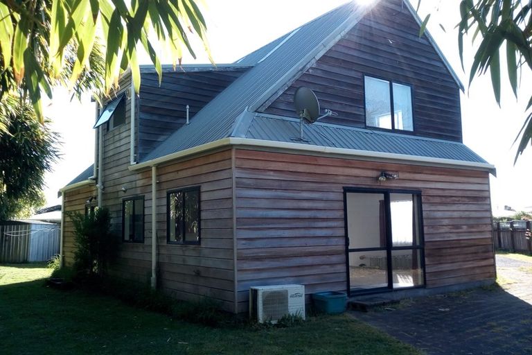 Photo of property in 8 Lewis Street, Glenview, Hamilton, 3206