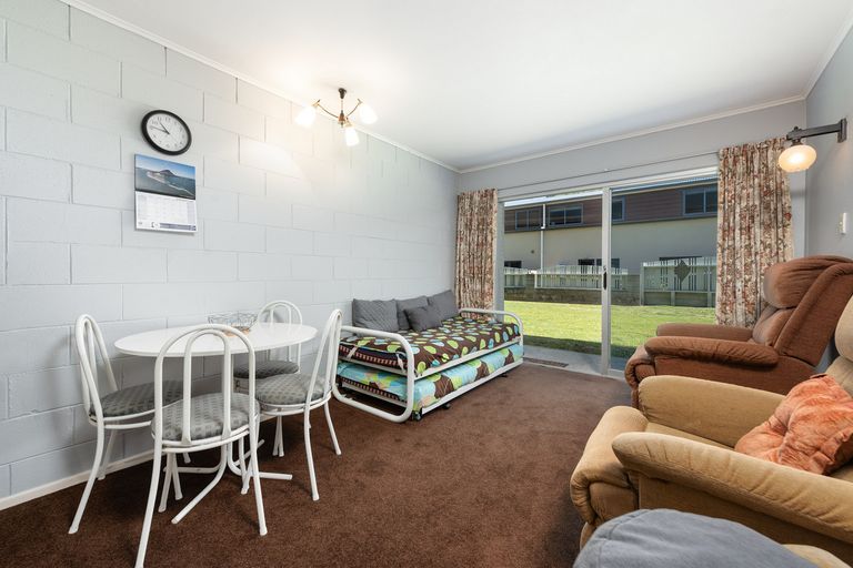 Photo of property in 40 Maunganui Road, Mount Maunganui, 3116