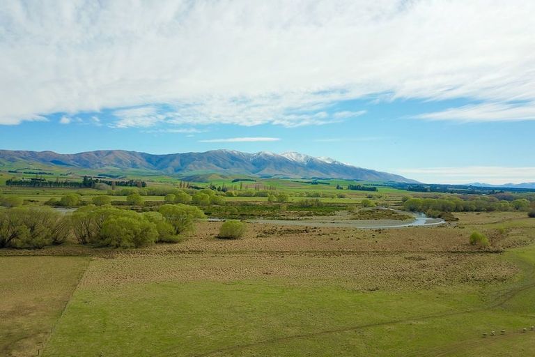 Photo of property in 307 Mchenrys Road, Hakataramea Valley, 9498