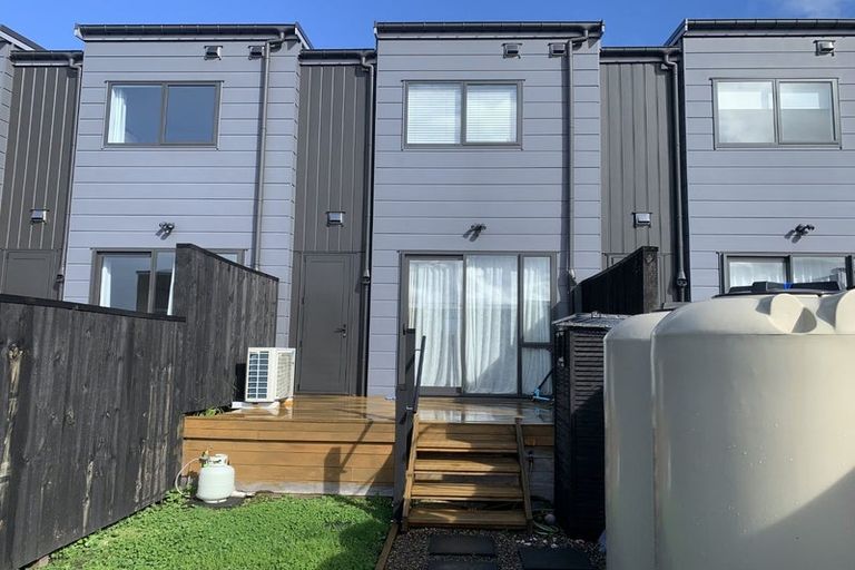 Photo of property in 11/1 Scott Road, Hobsonville, Auckland, 0616