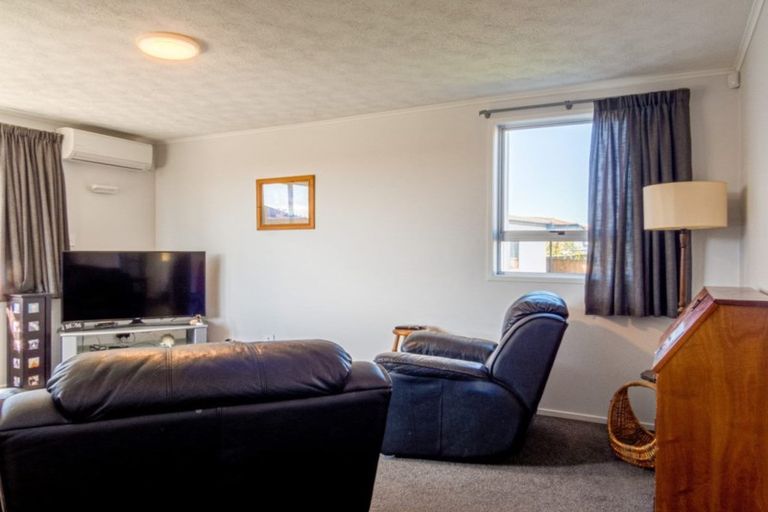 Photo of property in 15 Puriri Crescent, Edgecumbe, 3120