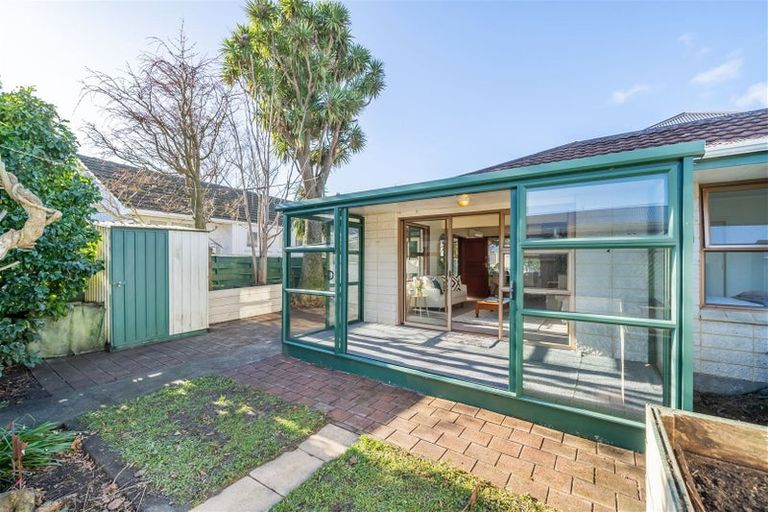 Photo of property in 2f2- Parera Grove, Heretaunga, Upper Hutt, 5018