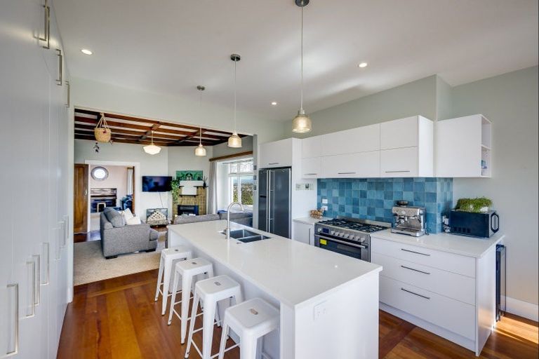 Photo of property in 42 Simla Terrace, Hospital Hill, Napier, 4110