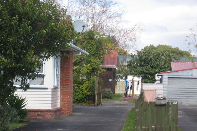 Photo of property in 20 Yeovil Road, Te Atatu Peninsula, Auckland, 0610