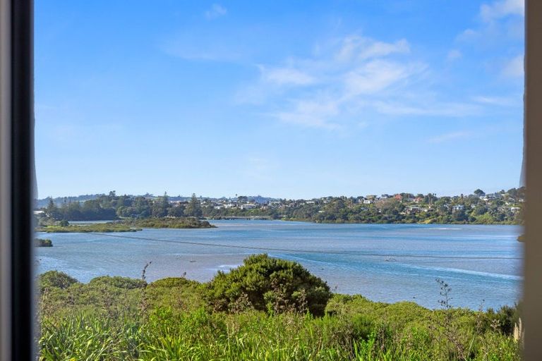 Photo of property in 134 Arran Point Parade, Orewa, 0931