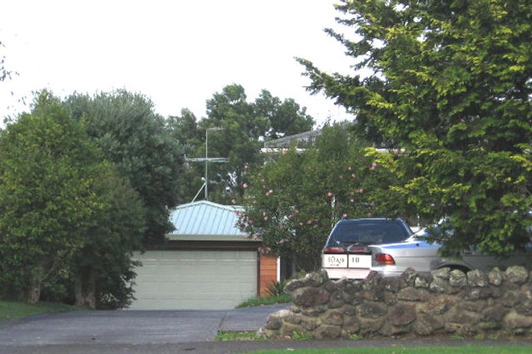 Photo of property in 10 Metcalfe Road, Ranui, Auckland, 0612