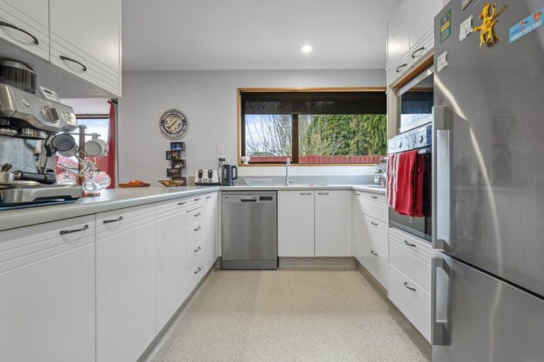 Photo of property in 2 Hare Street, Ilam, Christchurch, 8041