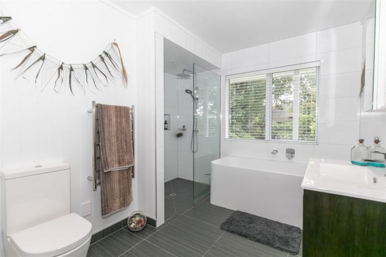 Photo of property in 11 Mayfair Avenue, Chartwell, Hamilton, 3210