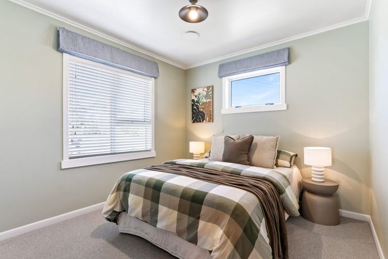 Photo of property in 1/10 Raines Avenue, Forrest Hill, Auckland, 0620