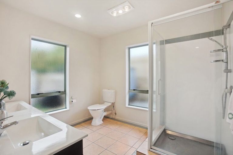 Photo of property in 3 Khaleel Place, Henderson, Auckland, 0612