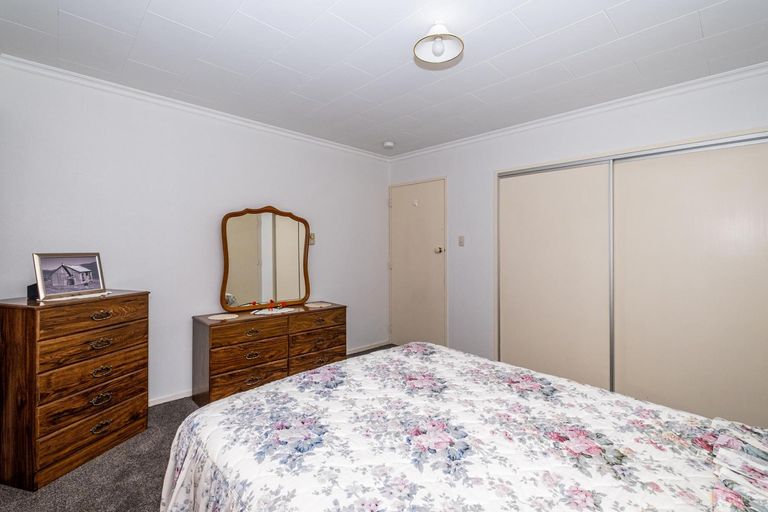 Photo of property in 10a-b Churchill Place, Waimate, 7924