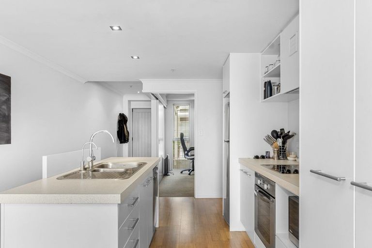 Photo of property in 207/332 Maunganui Road, Mount Maunganui, 3116