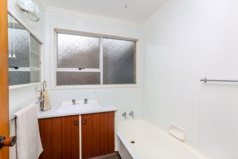 Photo of property in 3/10 Birdwood Avenue, Moturoa, New Plymouth, 4310