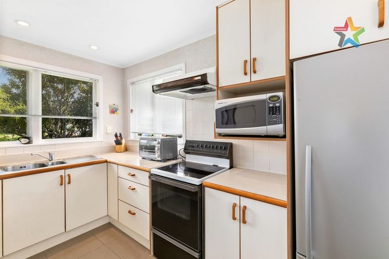 Photo of property in 4 Mimihau Grove, Wainuiomata, Lower Hutt, 5014