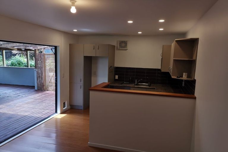 Photo of property in 18 Hobby Avenue, Birkdale, Auckland, 0626