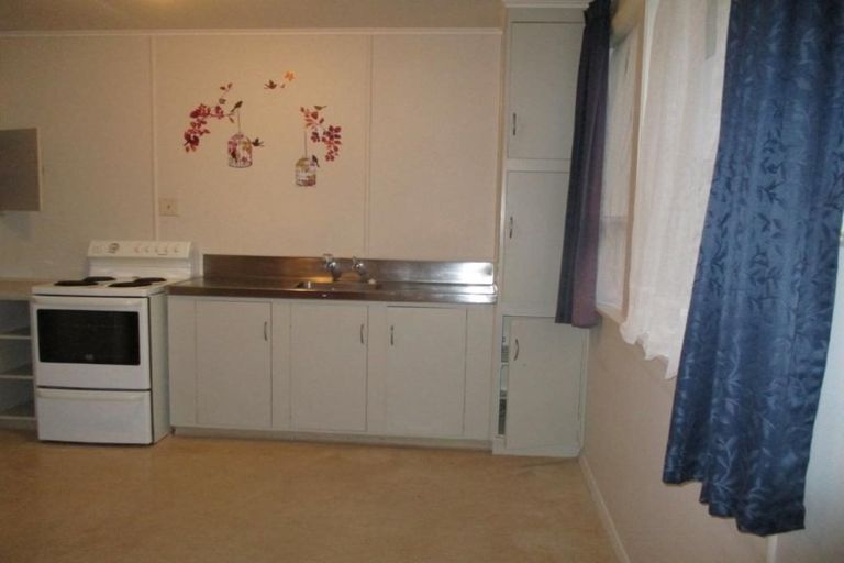 Photo of property in 18a Miranda Street, Cannons Creek, Porirua, 5024