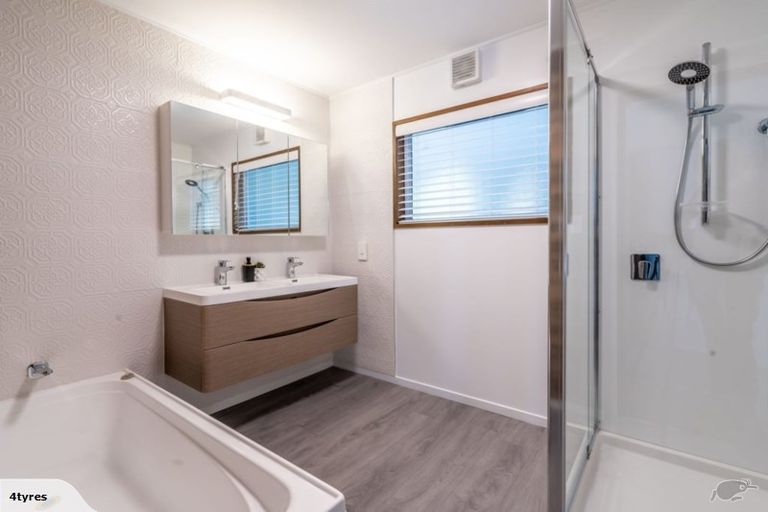 Photo of property in 95 Mcdougall Street, Wanaka, 9305