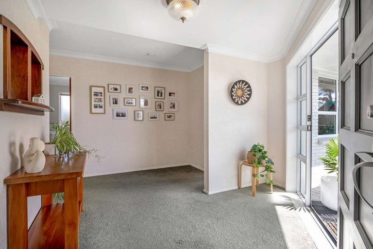 Photo of property in 25 Hillcrest Road, Otumoetai, Tauranga, 3110
