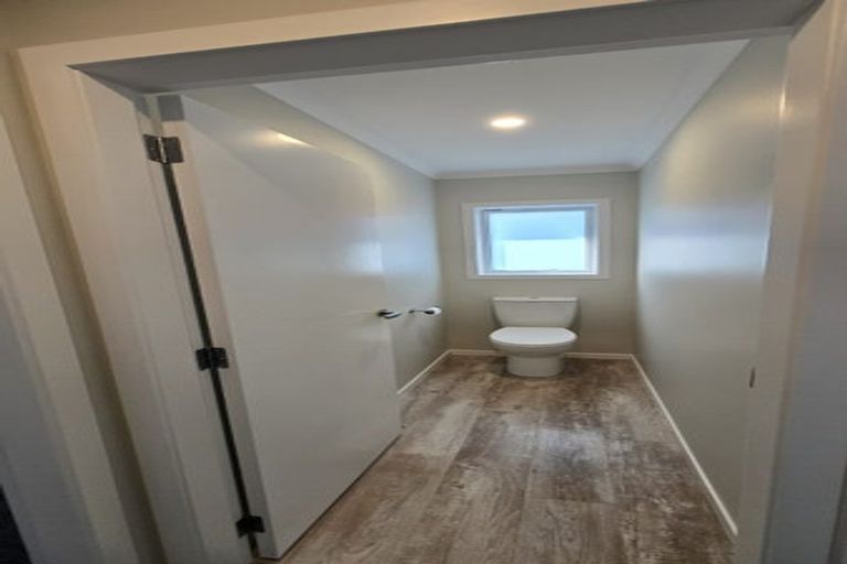 Photo of property in 33 Matenga Street, Waikanae, 5036