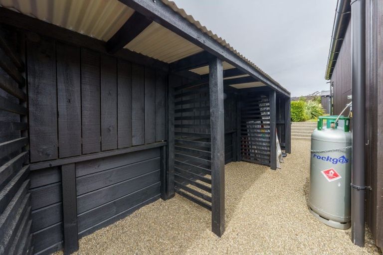 Photo of property in 3 Courthill Lane, Wanaka, 9305