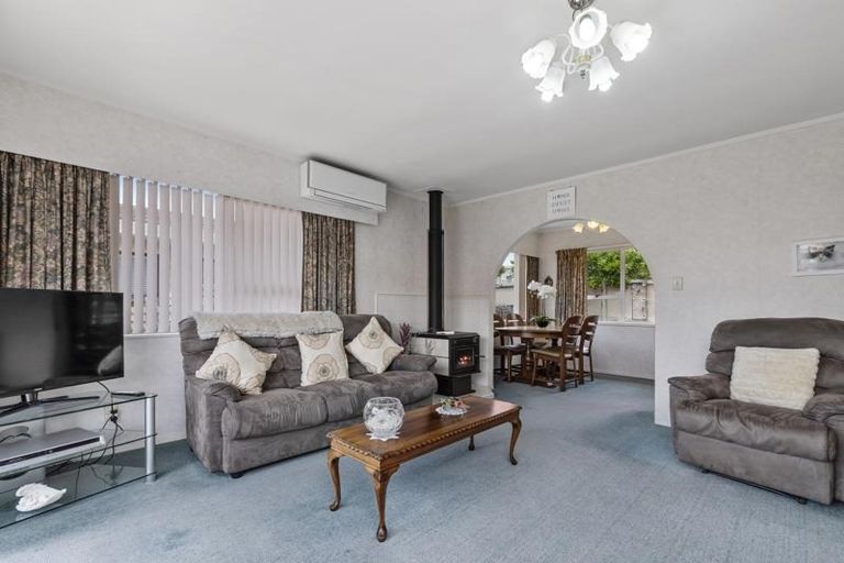 Photo of property in 23a Nukumea Common, Orewa, 0931