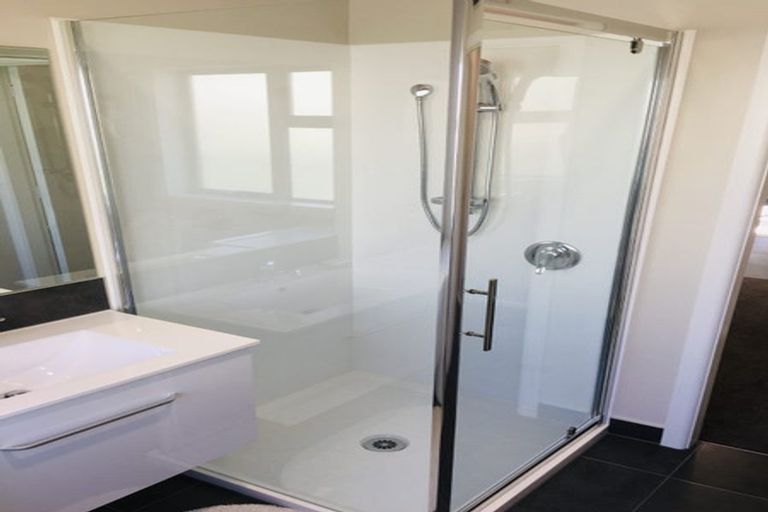 Photo of property in 252 Avonhead Road, Avonhead, Christchurch, 8042