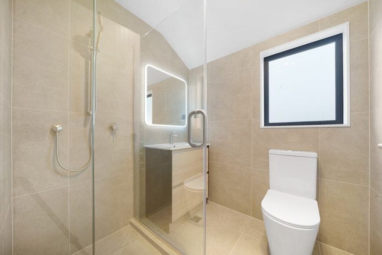 Photo of property in 7/9 Kamaka Road, Mangere Bridge, Auckland, 2022