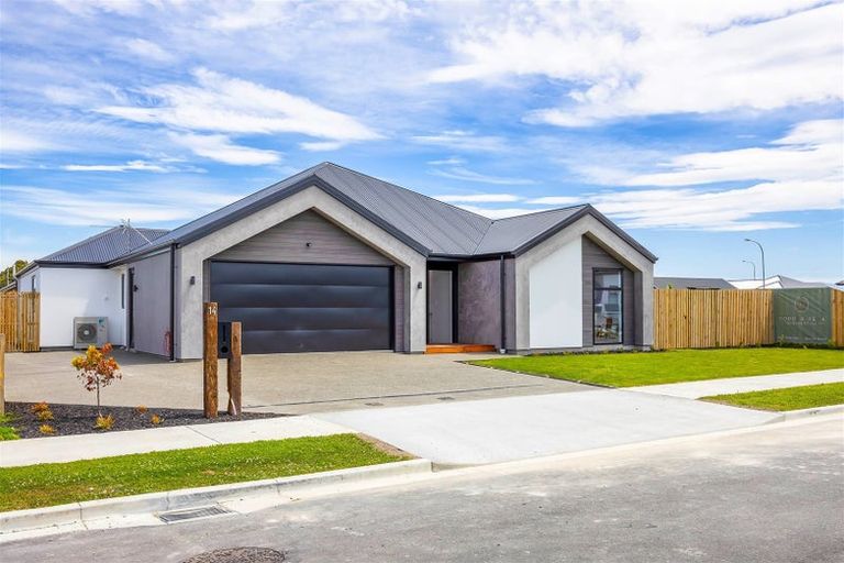 Photo of property in 14 Lusk Street, Rangiora, 7400