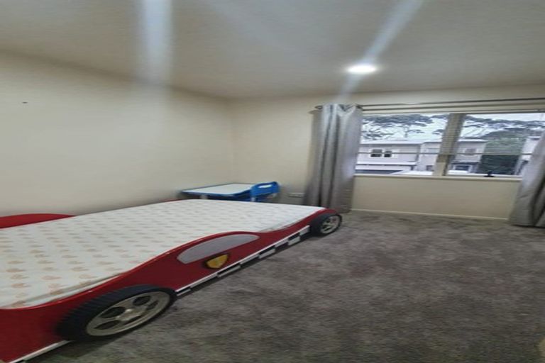 Photo of property in 1/206 Manuka Road, Bayview, Auckland, 0629