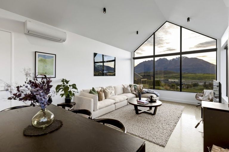 Photo of property in 3 Wanderer Lane, Jacks Point, Queenstown, 9371