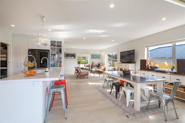 Photo of property in 37 Fairwater Road, Warkworth, 0910