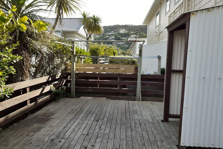Photo of property in 192f1 Onepu Road, Lyall Bay, Wellington, 6022