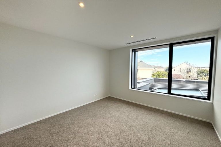 Photo of property in 7 Roa Road, Fendalton, Christchurch, 8041