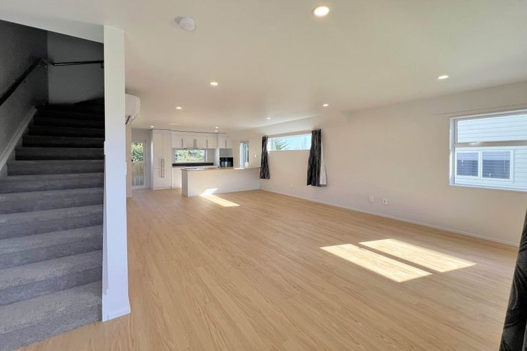 Photo of property in 2/16 Gaye Crescent, Otara, Auckland, 2023