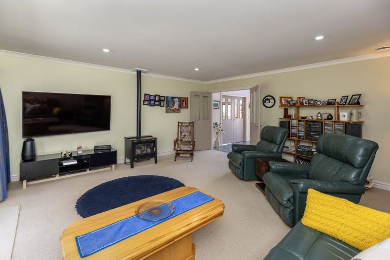 Photo of property in 14 San Priamo Place, Paraparaumu Beach, Paraparaumu, 5032