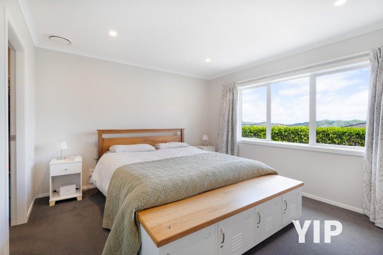 Photo of property in 50 Havana Rise, Grenada Village, Wellington, 6037