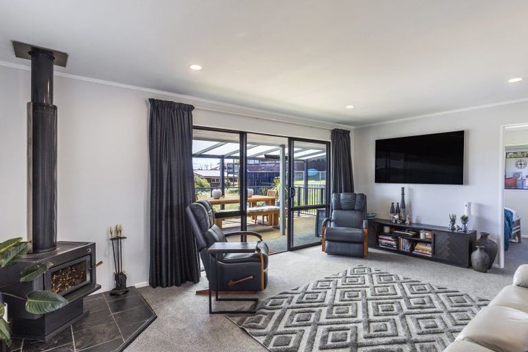 Photo of property in 6 Turangitukua Terrace, Kuratau, Turangi, 3381