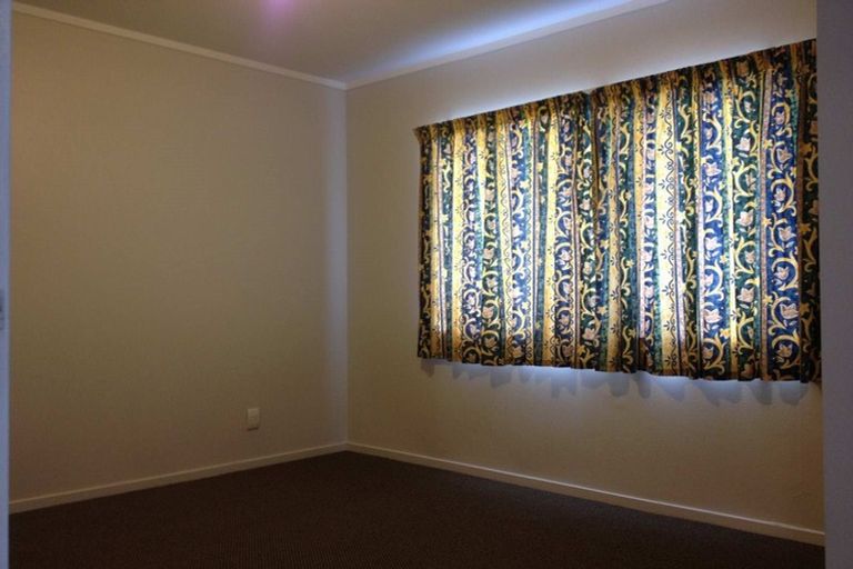 Photo of property in 46 Barneys Farm Road, Clendon Park, Auckland, 2103
