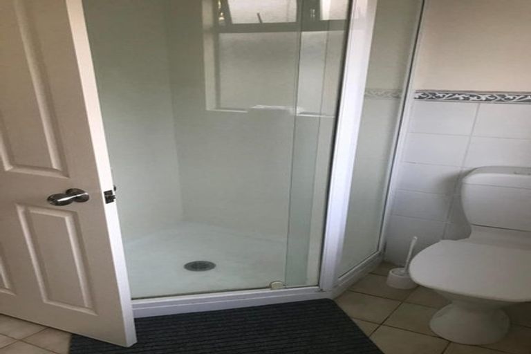 Photo of property in 230 Kilkenny Drive, East Tamaki Heights, Auckland, 2016