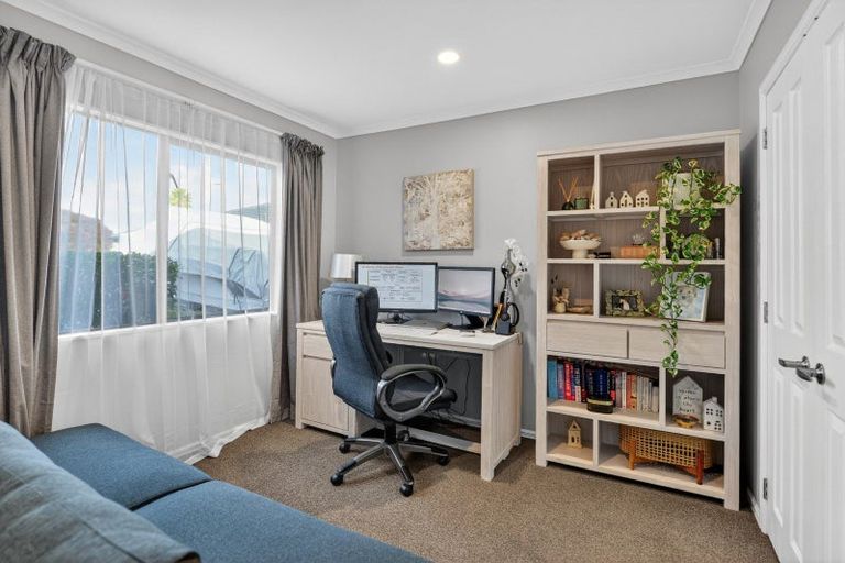 Photo of property in 34 Cranbrook Place, Rototuna North, Hamilton, 3210