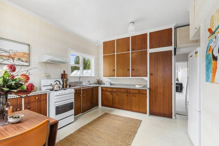 Photo of property in 30 Sunshine Avenue, Karori, Wellington, 6012