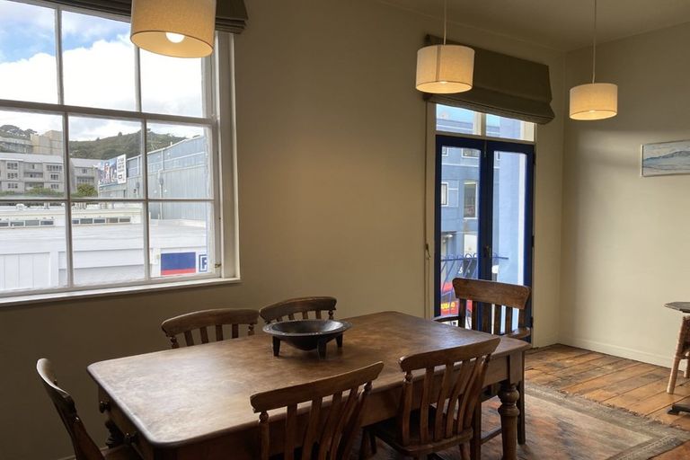 Photo of property in 2u7 King Street, Mount Cook, Wellington, 6021