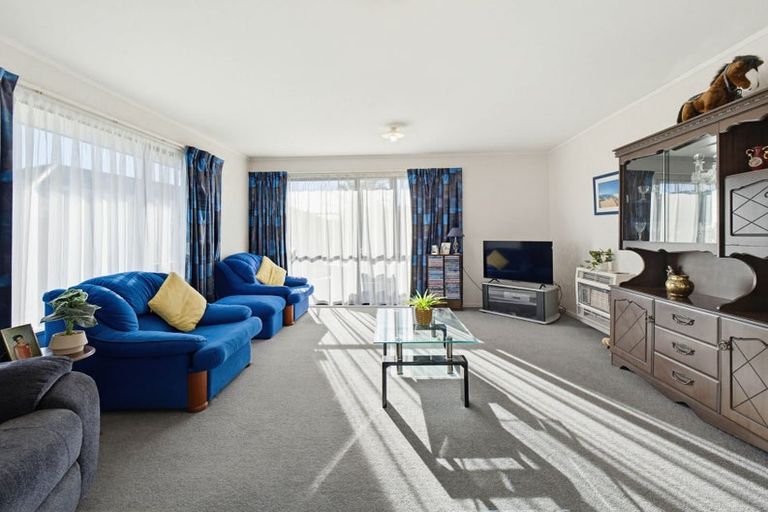Photo of property in 47 Meridian Grove, Kelvin Grove, Palmerston North, 4414