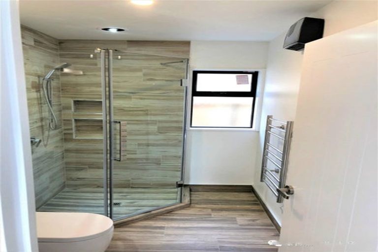 Photo of property in 17 Delph Street, Avonhead, Christchurch, 8042