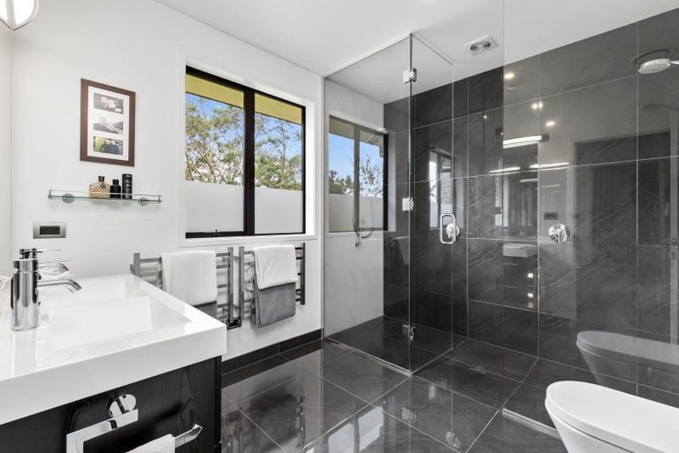 Photo of property in 65b Manuka Grove, Helensville, 0875