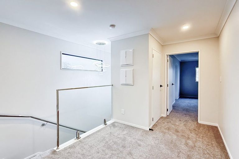 Photo of property in 38 Astoria Place, Northpark, Auckland, 2013