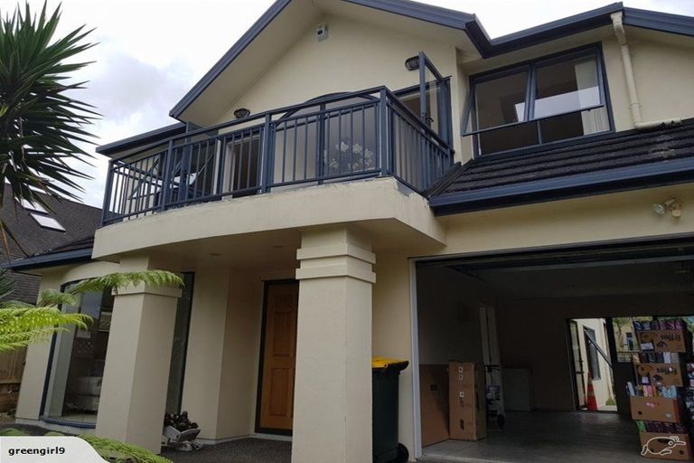 Photo of property in 12 Lone Tree Avenue, Te Atatu Peninsula, Auckland, 0610