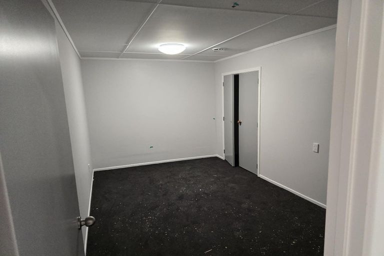Photo of property in 70 Clevedon Road, Papakura, 2110