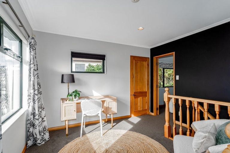 Photo of property in 107 Cockayne Road, Khandallah, Wellington, 6035